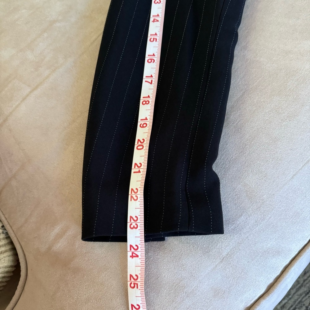CASUAL CORNER. VINTAGE‎ NWT. Black Pinstripe Blazer. Two buttons in front. - Picture 10 of 12